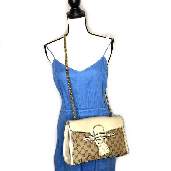 Authentic Gucci Emily crossbody bag - Picture 2 of 16